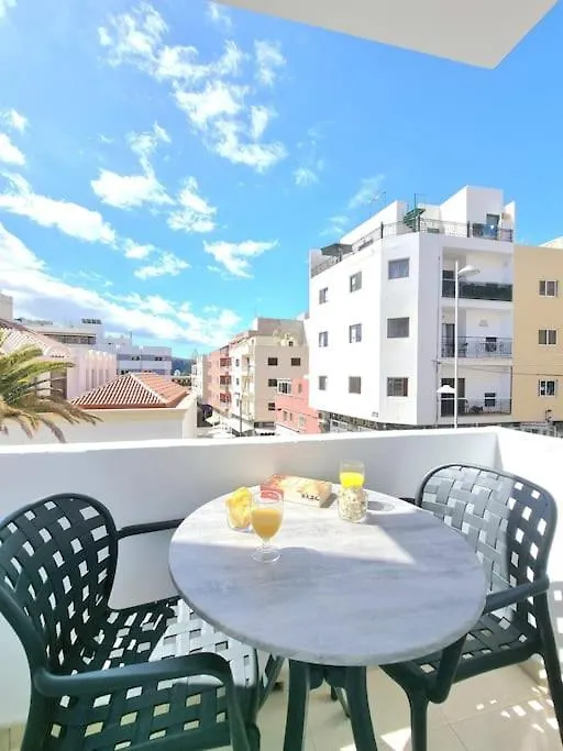 Suecia Lirio Apartment Los Cristianos